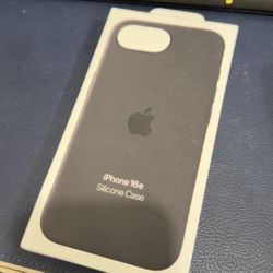Brand New Apple - iPhone 16e Silicone Case - Black