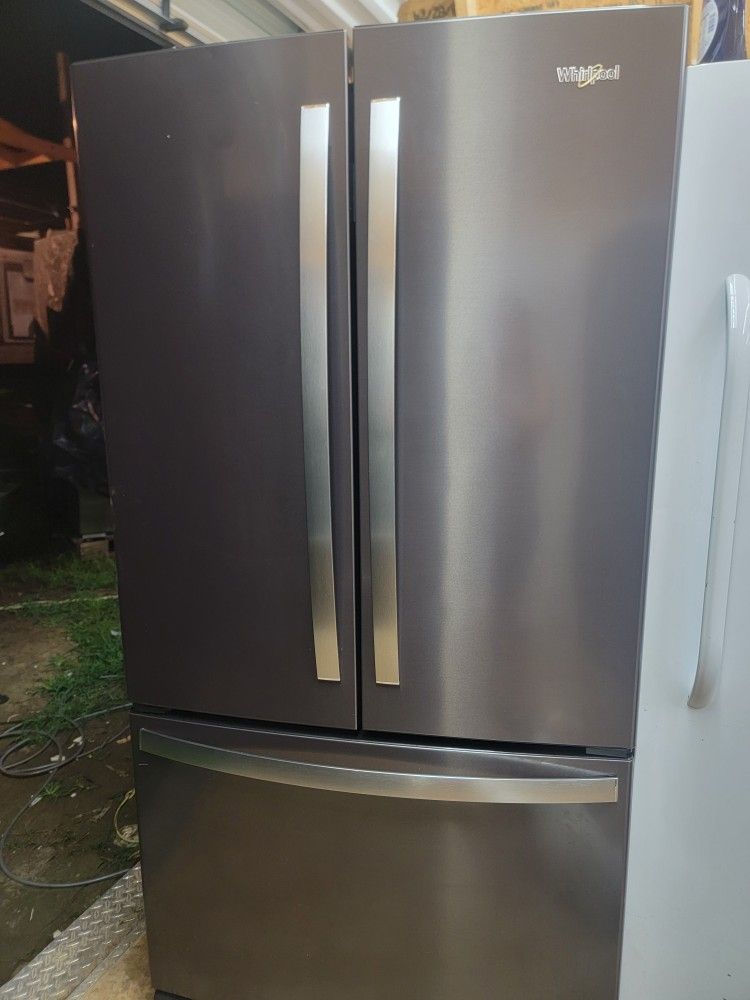 Whirlpool Black Stainless Still Refrigerator 