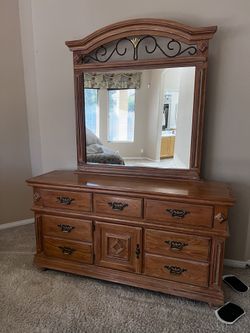 3 Piece Bedroom Set With Mirror