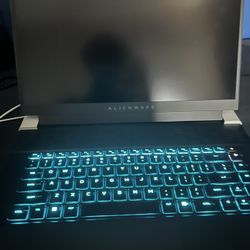 Alienware X16 R2 16 Inch Screen