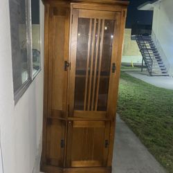 Wooden Oak Entertainment Center / Shelf cabinet