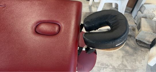 Massage table portable