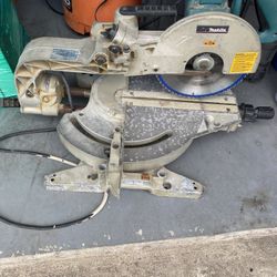 Makita  Saw