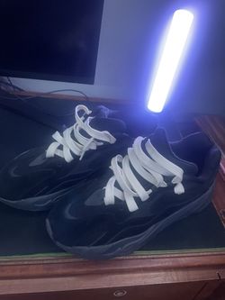 yeezy 700 vanta No box**