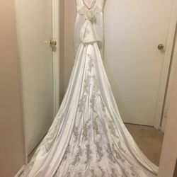 Wedding Dress Mermaid Style With Detachable Train