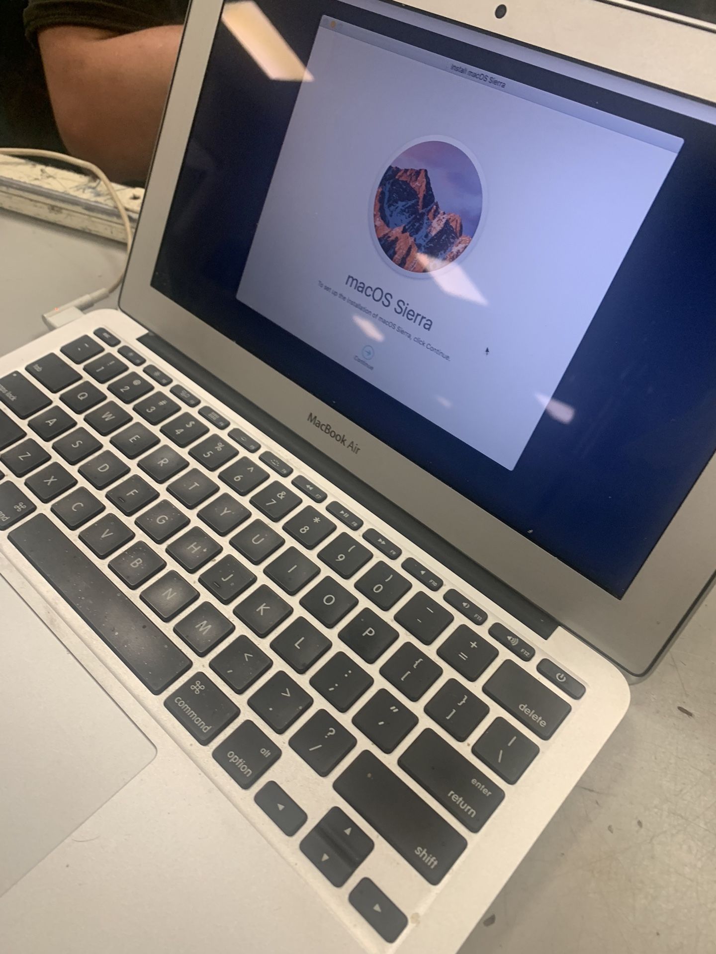 2011 MacBook Air i5