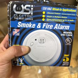 2 Smoke Detectors 120 V