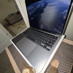 MacBook Pro M1 13” (2020) – 512GB SSD 