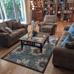 Larkinhurst Sofa, Loveseat & Recliner
