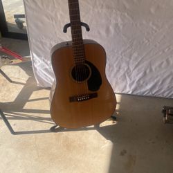 Fender Guitar Classic Design, Kyser, Tuner, stand