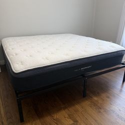 King Helix Midnight Luxe Mattress + Bed Frame – Like New