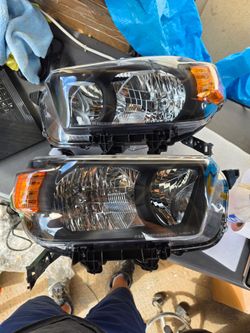 10-13 Toyota 4Runner Black Headlights Headlamps Replacement Left+Right