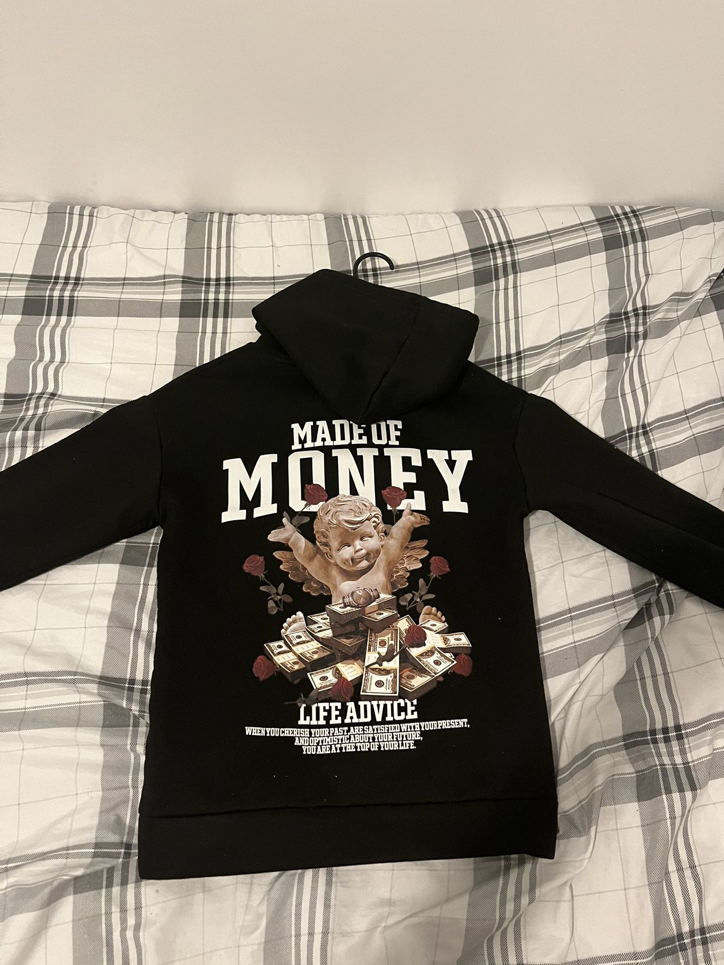 Men’s (Xs) Black Hoodie