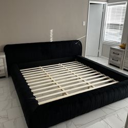 🔥 Luxury King bed Frame - NEW Only $699🔥