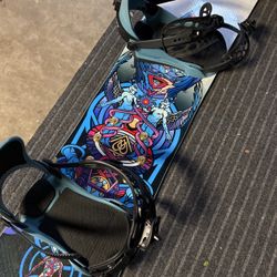 Amazing Youth Snowboard 141 - Lib Tech T Ripper  With Union STR Bindings