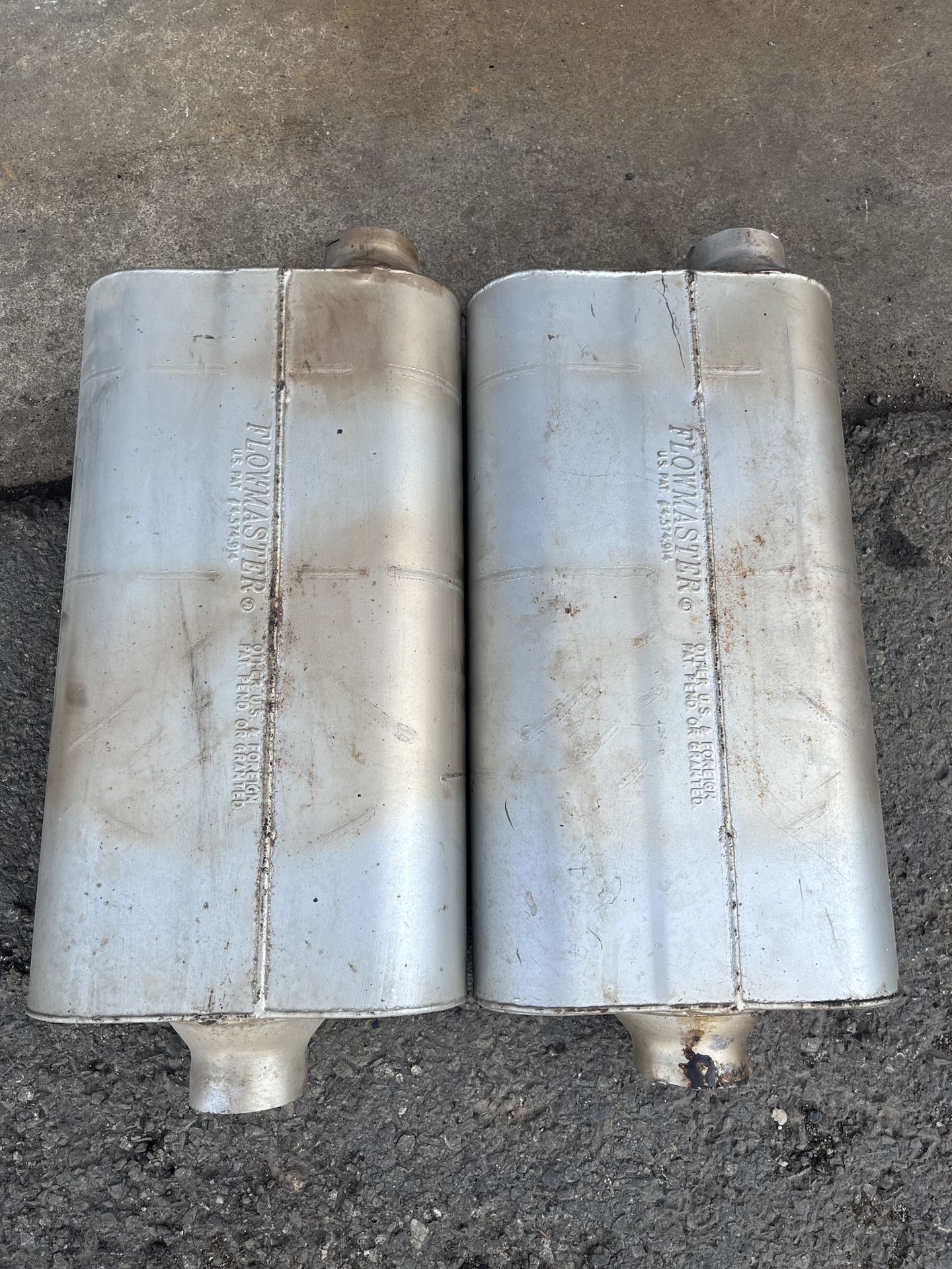 Set of Flowmaster 50 Delta Flow - 3 Chamber Muffler