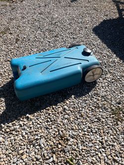 Portable waste water tank Portable waste water tank