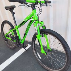 Specialized Hotrock 24"