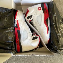 Nike Air Jordan Retro 5 Fire Red White Black Size 8.5