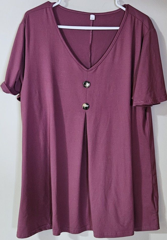 18W Woman's Amazon Short Sleeve Shirt
