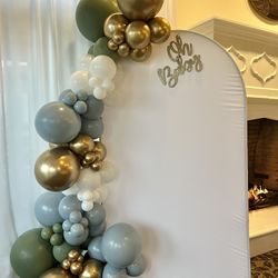 GORGEOUS BALLOON ARCH (already Put Together) 