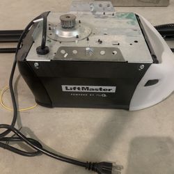 Lift Master Garage Door Opener (Belt Drive)