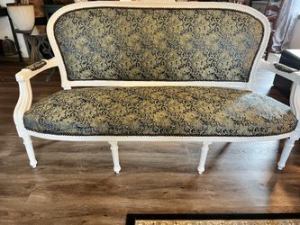 Loveseat -French Louis XVI or Louis XV style settee (canapé)
