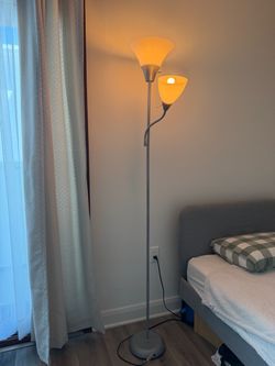Standing double lamp