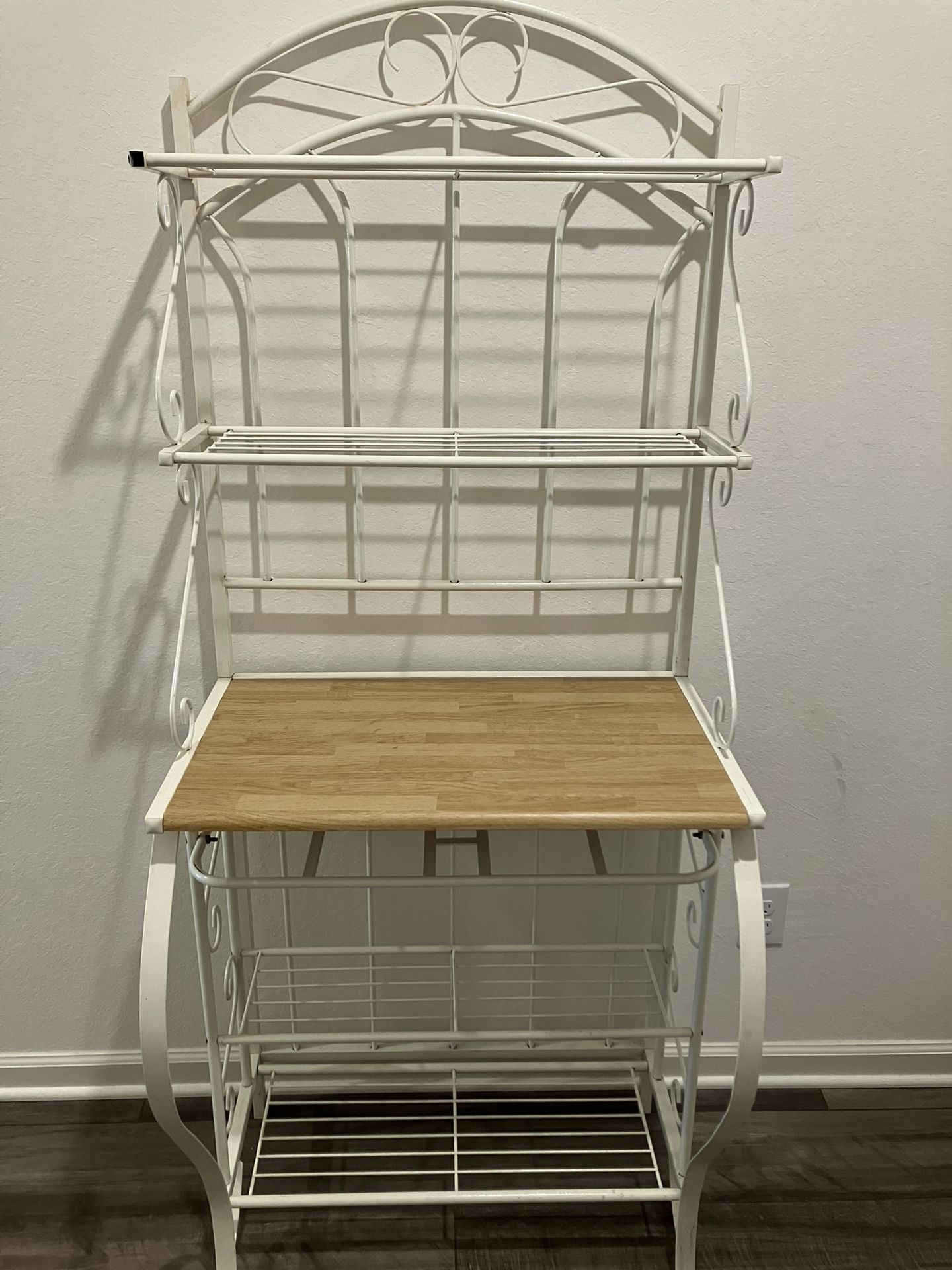Bakers rack