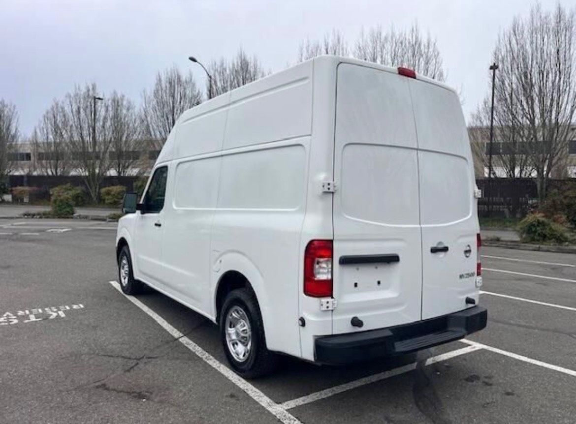 2021 Nissan NV Cargo