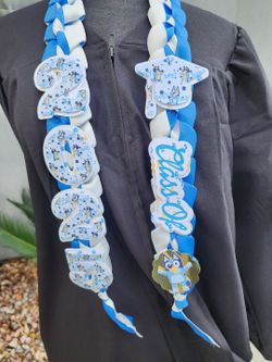 Bluey Graduation Lei