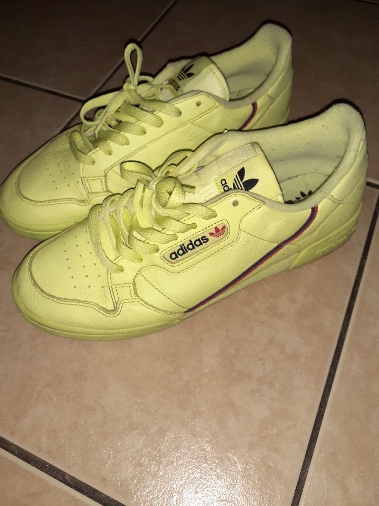 Adidas Continental