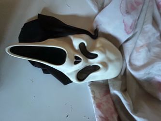 Scream mask