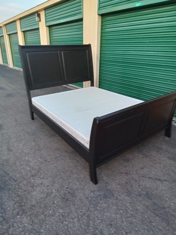 QUEEN BED FRAME WITH BOX SPRING 