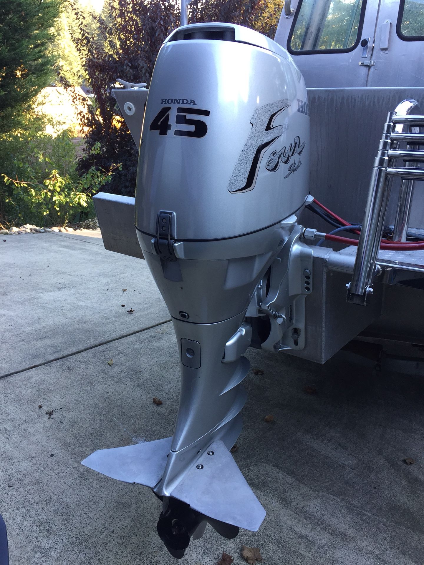 Honda 45 HP outboard/boat motor/engine