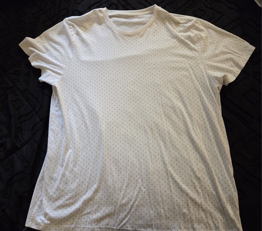 Old Navy T Shirt Men’s Large XXL Black White Polka Dot Short Sleeve.