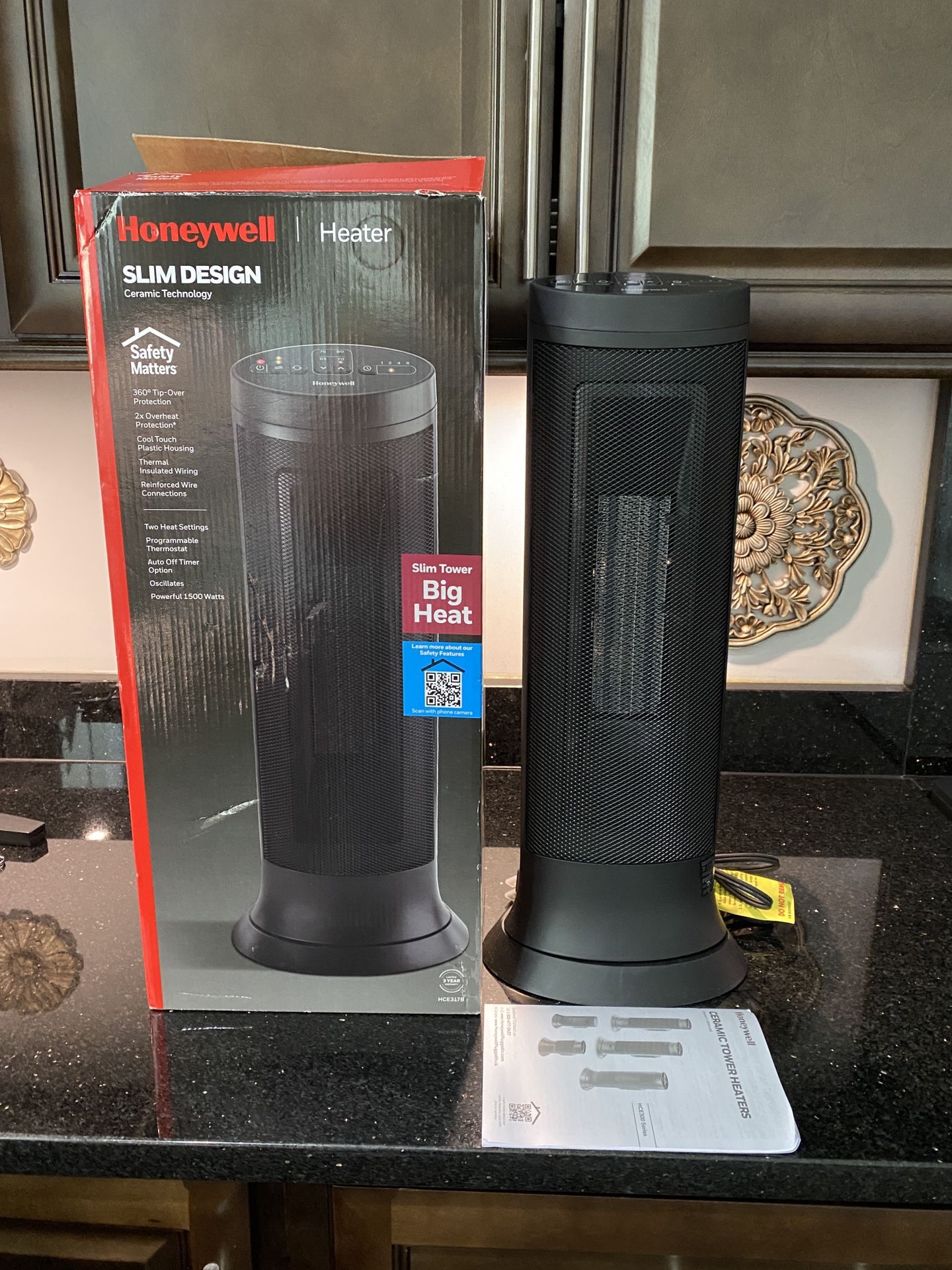 Honeywell Slim Ceramic Portable Heater Black HCE317B NEW