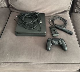 Play Station 4
