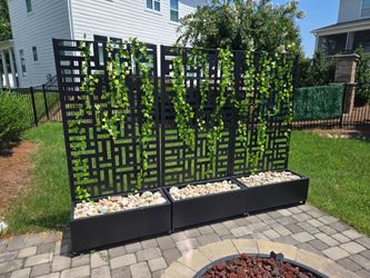 Backyard privacy fences with planter x 6