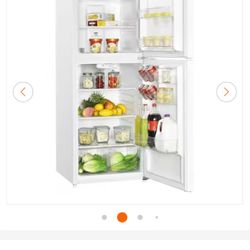 Brand New 10.1CuFt Freezer Refrigerator 