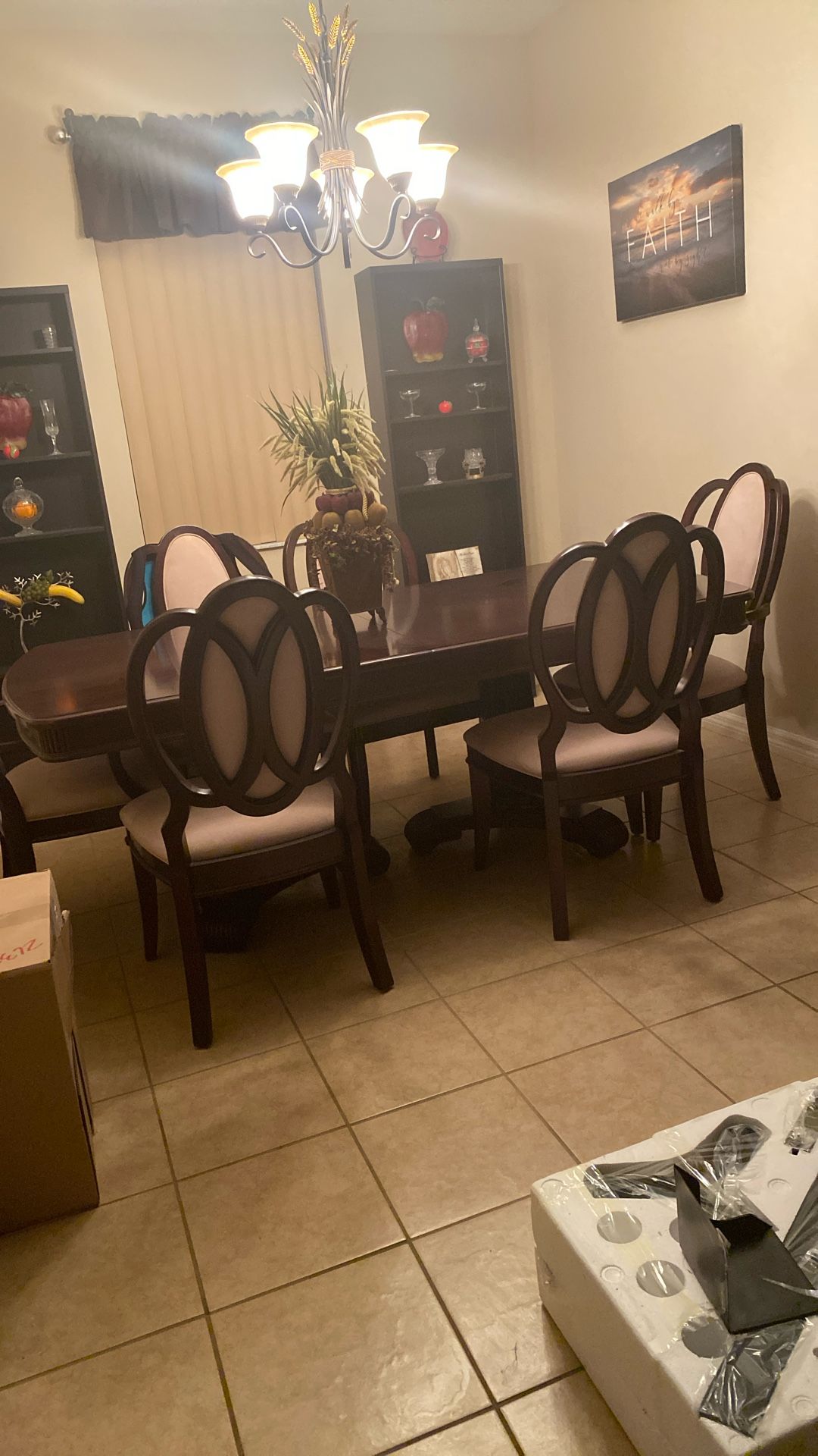Dining room table