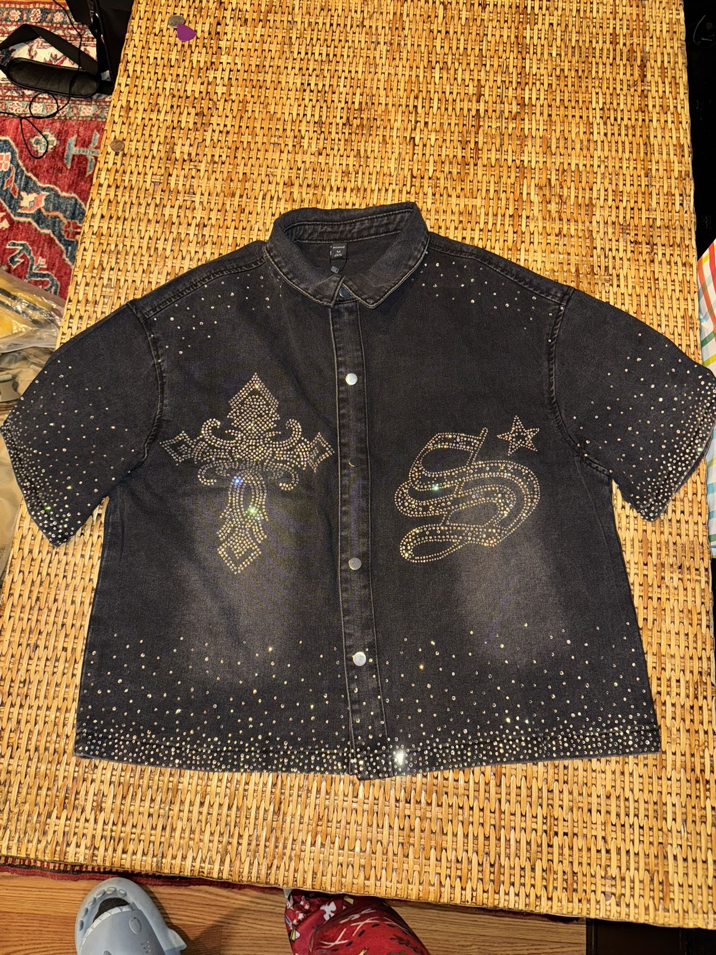 Men’s Rhinestone Embellished Cross Denim Shirt Size M