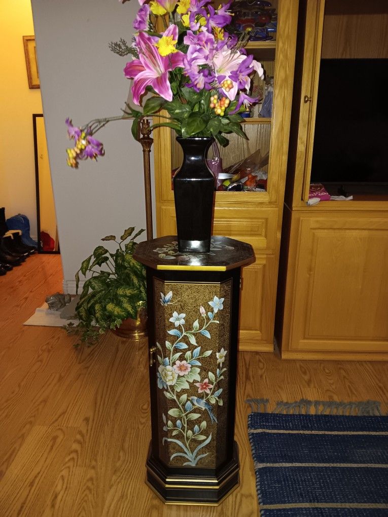 Decorative Pedestal/Stand With Inside Shelves