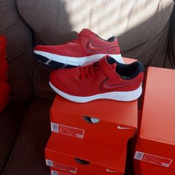Kids Nike Star Runner 2y/3y 2 Sizes PLEASE READ