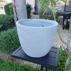 Brand New Ceramic Pot 