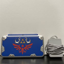Nintendo 2DS XL The Legend of Zelda Hylian Shield Limited Console MINT CONDITION
