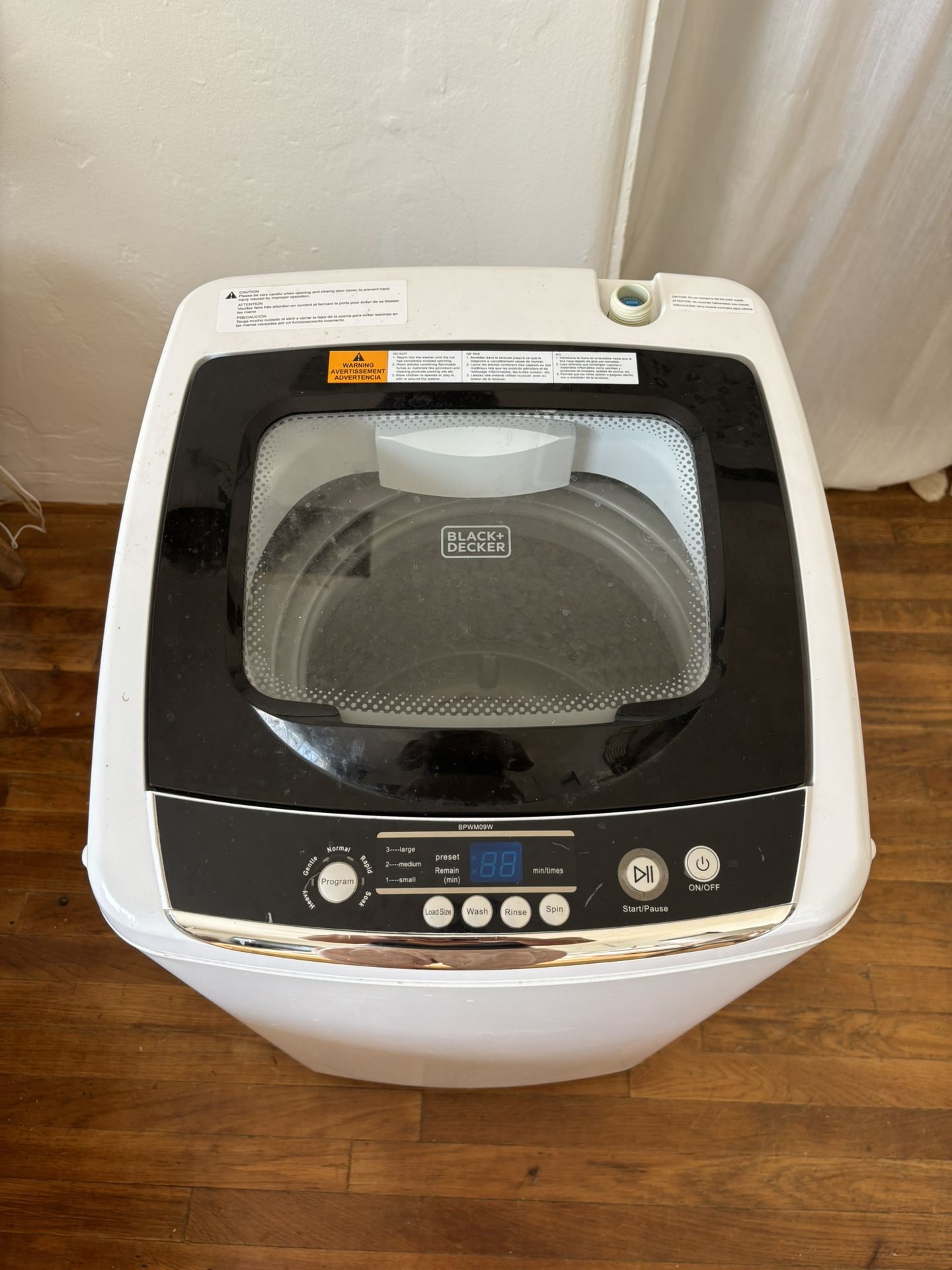 Black + Decker Mini Washer
