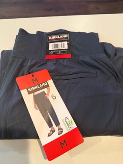 Woman’s Kirkland medium  pant