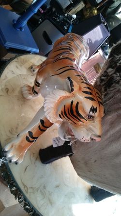 33" Resin tiger