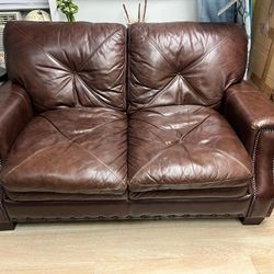 70 Dólar El Mueble Y Las 2 Silla De Oficina En 40 Las 2 